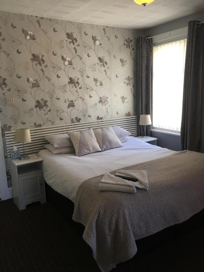 Glenheath Hotel Блекпул Екстериор снимка
