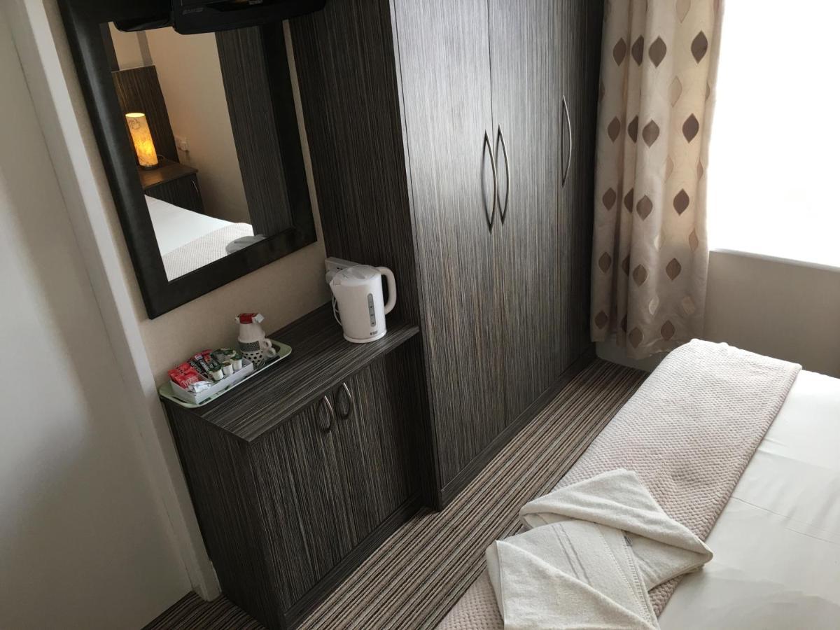 Glenheath Hotel Блекпул Екстериор снимка