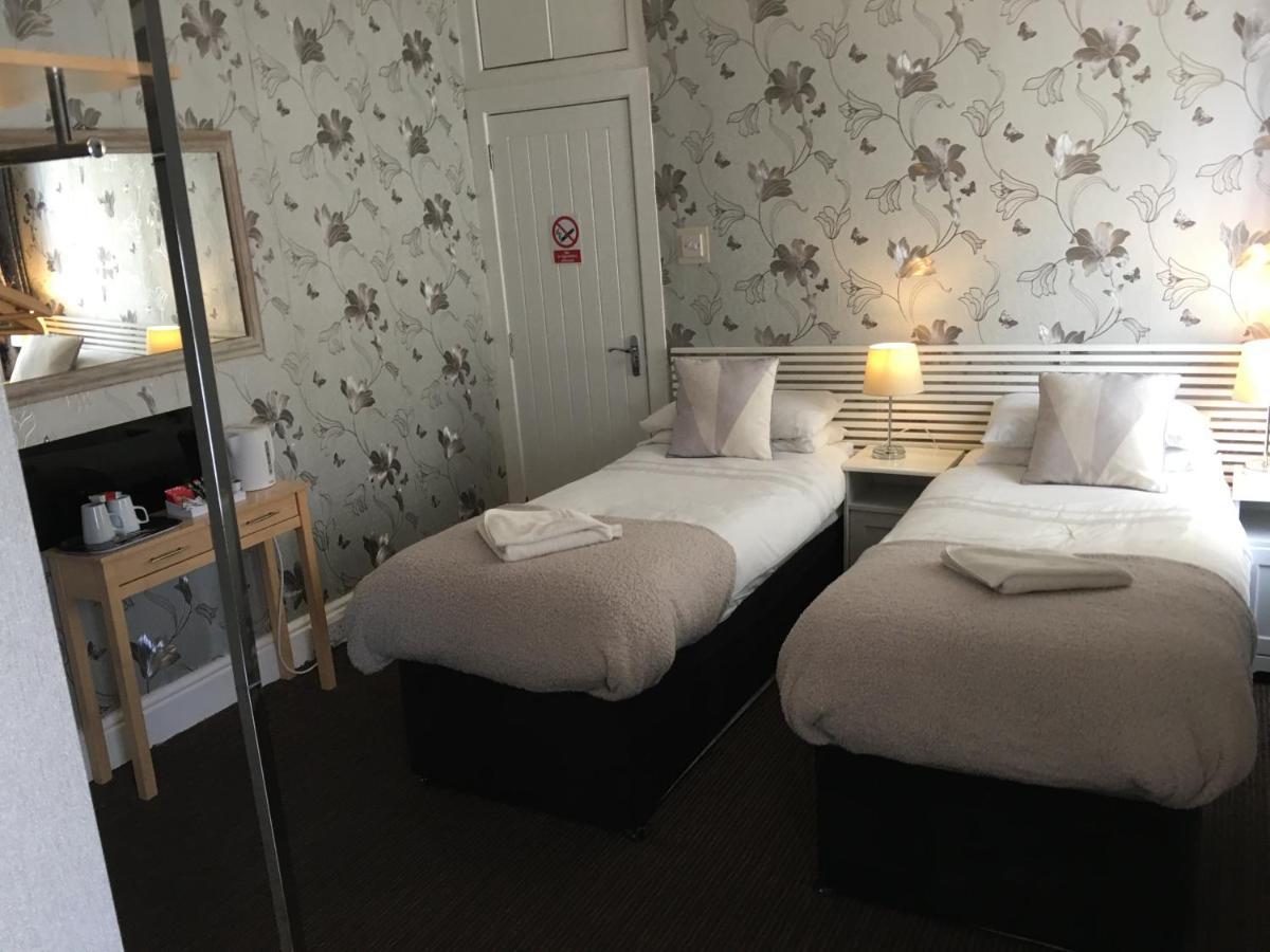 Glenheath Hotel Блекпул Екстериор снимка