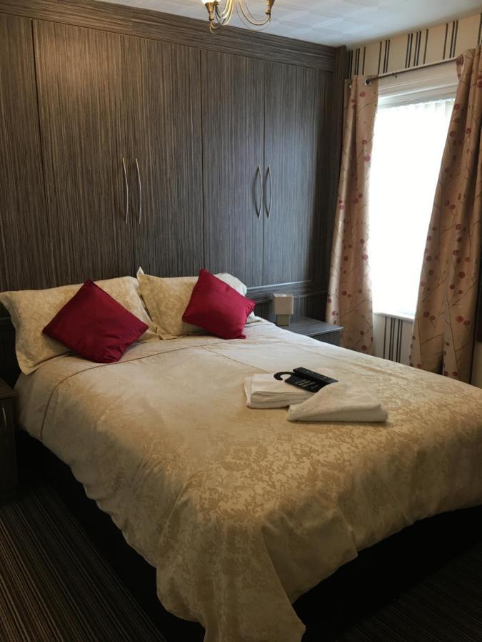 Glenheath Hotel Блекпул Екстериор снимка