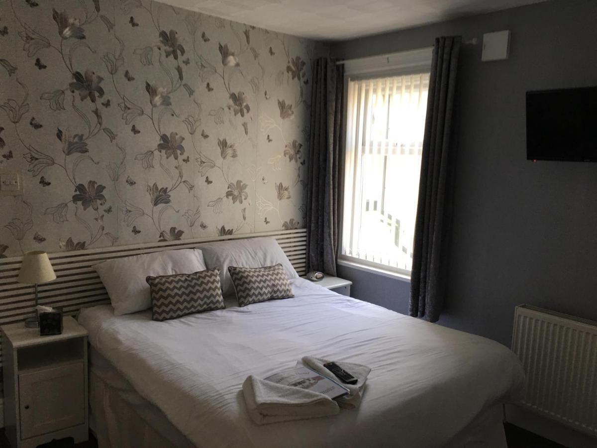 Glenheath Hotel Блекпул Екстериор снимка