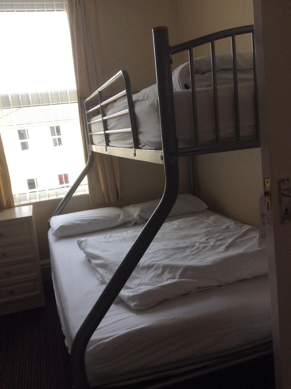 Glenheath Hotel Блекпул Екстериор снимка